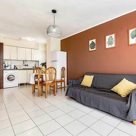 Apartment Yomely